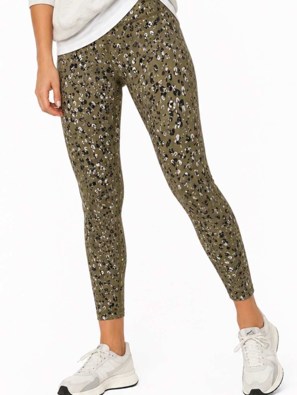 ZELLA Live In High Waist Leggings Olive Green Cheetah Print EUC size medium